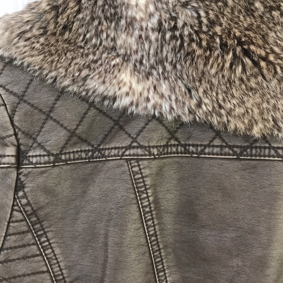 Guess Bomber/motorcycle Jacket - Picture 6 of 9